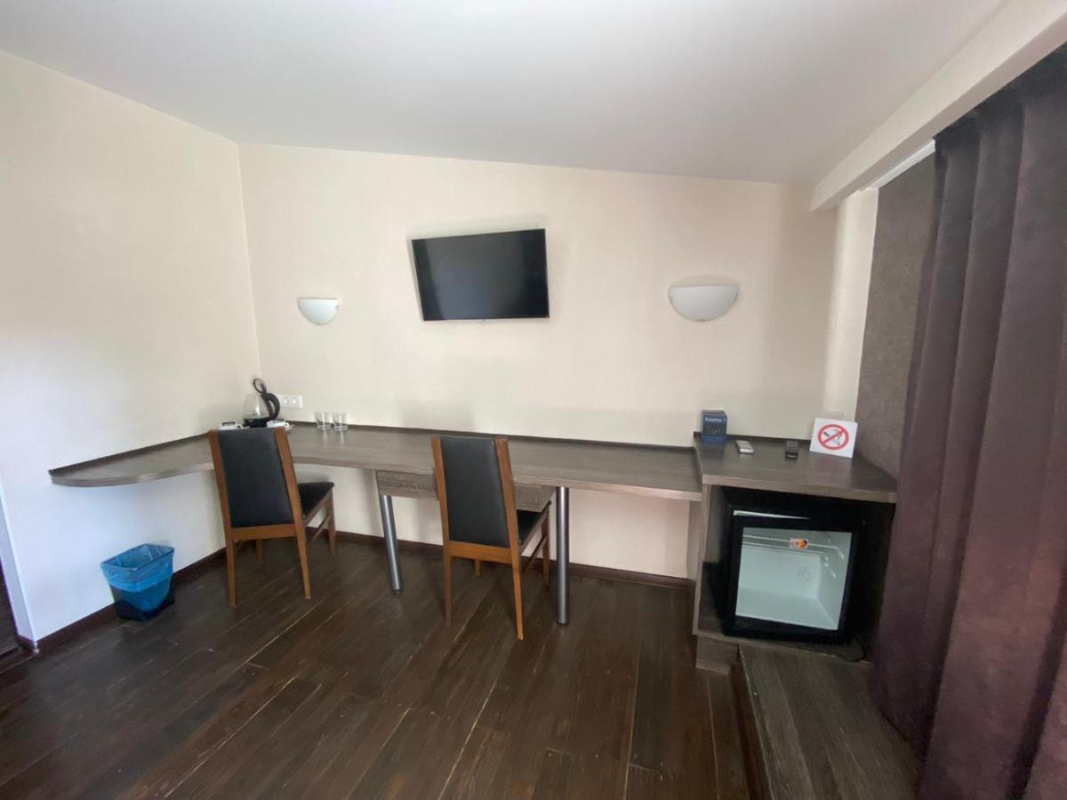 אודסה Afina Aparthotel מראה חיצוני תמונה